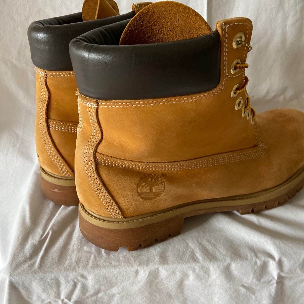 Timberlands - Picture 2 of 4